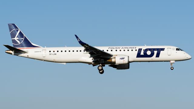 SP-LNK::LOT Polish Airlines